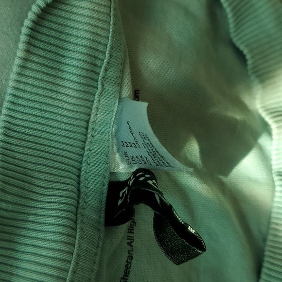 H&M Ed Sheeran Oversized Tie-Dye T-Shirt - Picture 8 of 11